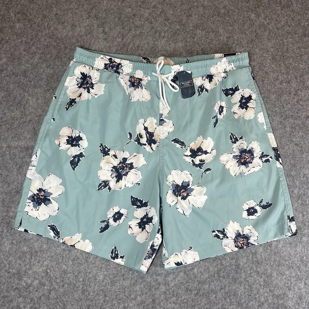 NWT Abercrombie and Fitch 7